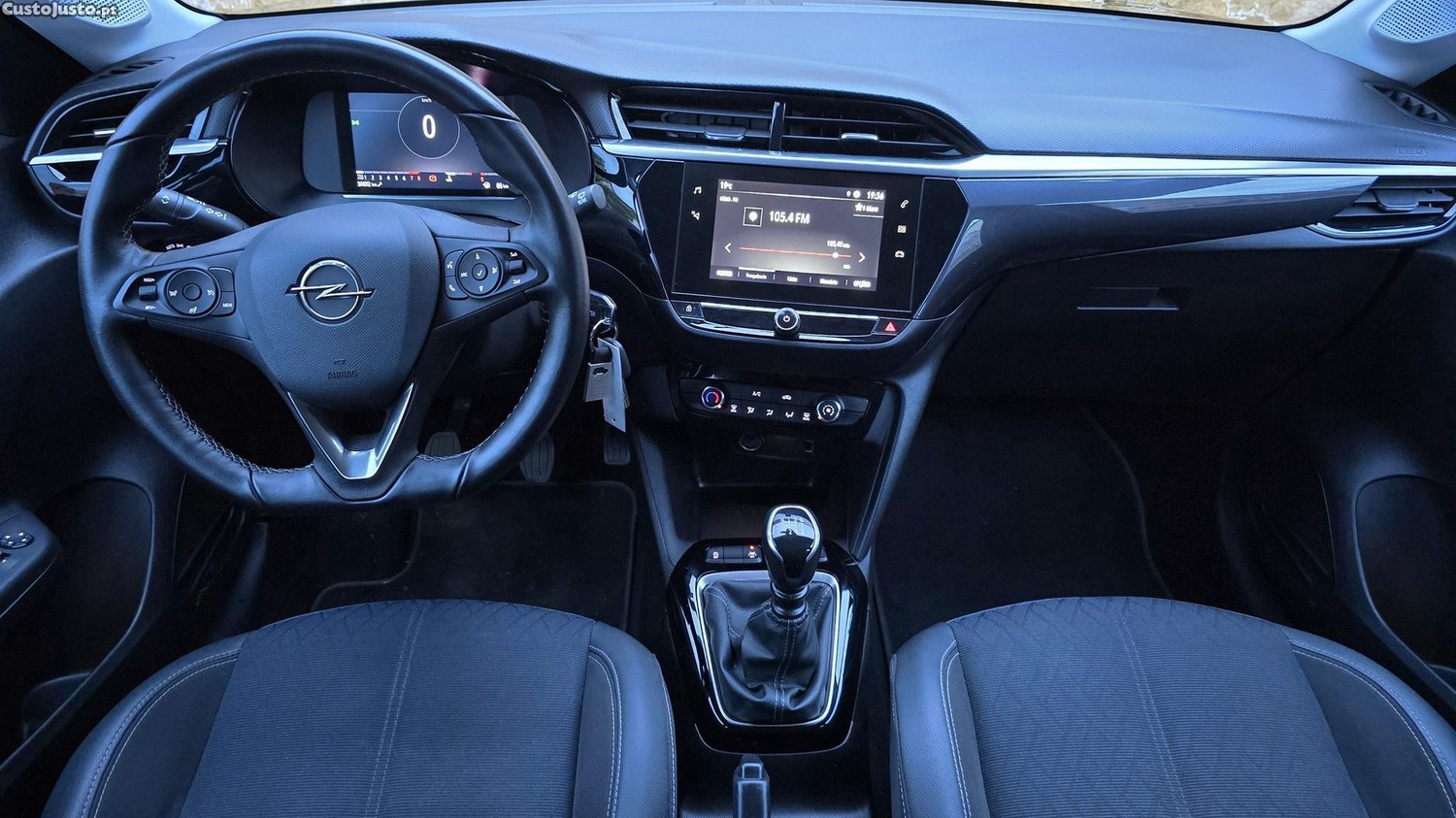 Opel Corsa 1.2 T Elegance — fotografia 21
