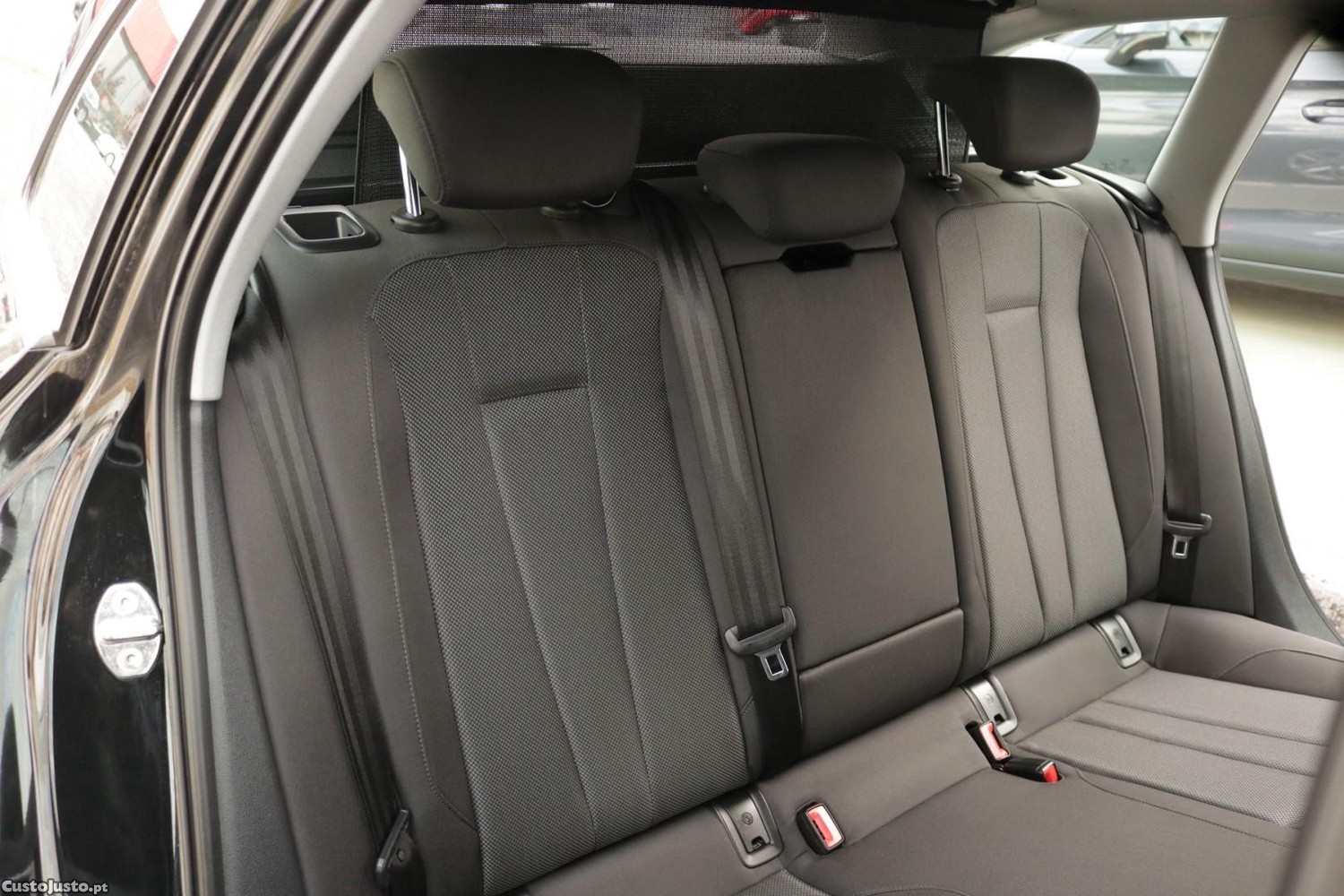 Audi A4 Avant 30 TDI S Tronic 136cv — fotografia 36