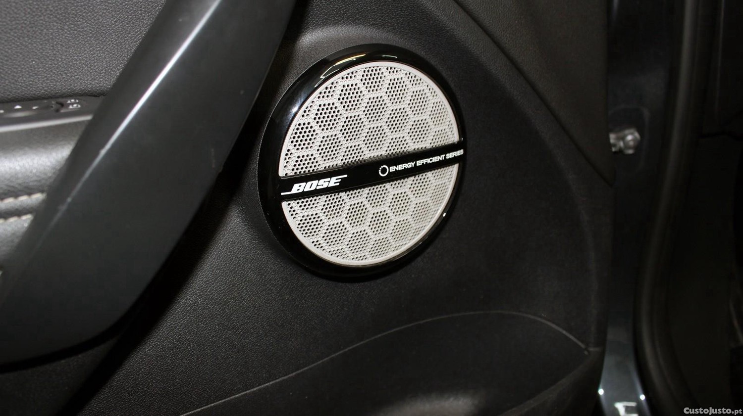 Renault Mégane 1.5 Blue dCi Bose Edition EDC — fotografia 11