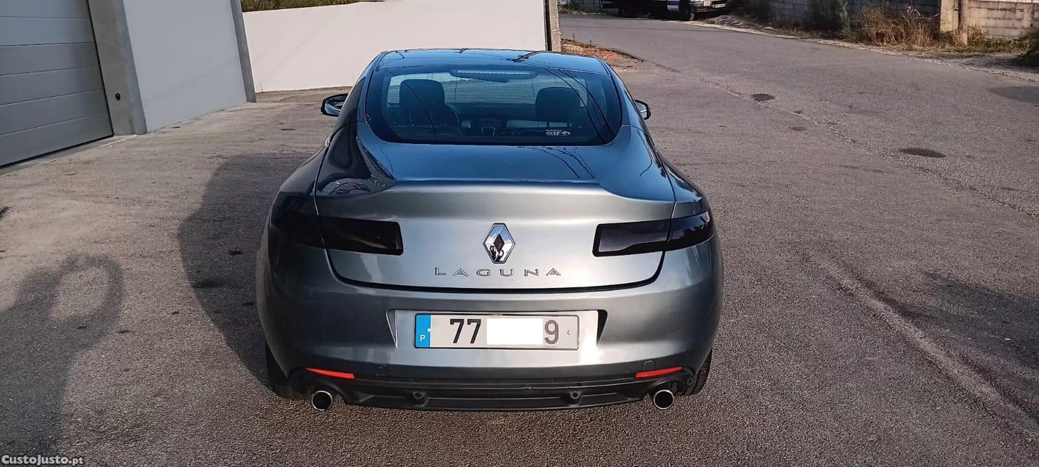 Renault Laguna COUPE 20. dCI 178 CV GT — fotografia 3