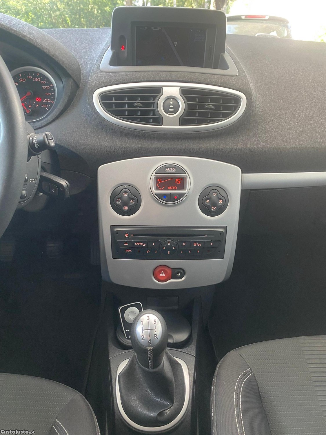 Renault Clio 1.2 TCE Dynamique S — fotografia 3