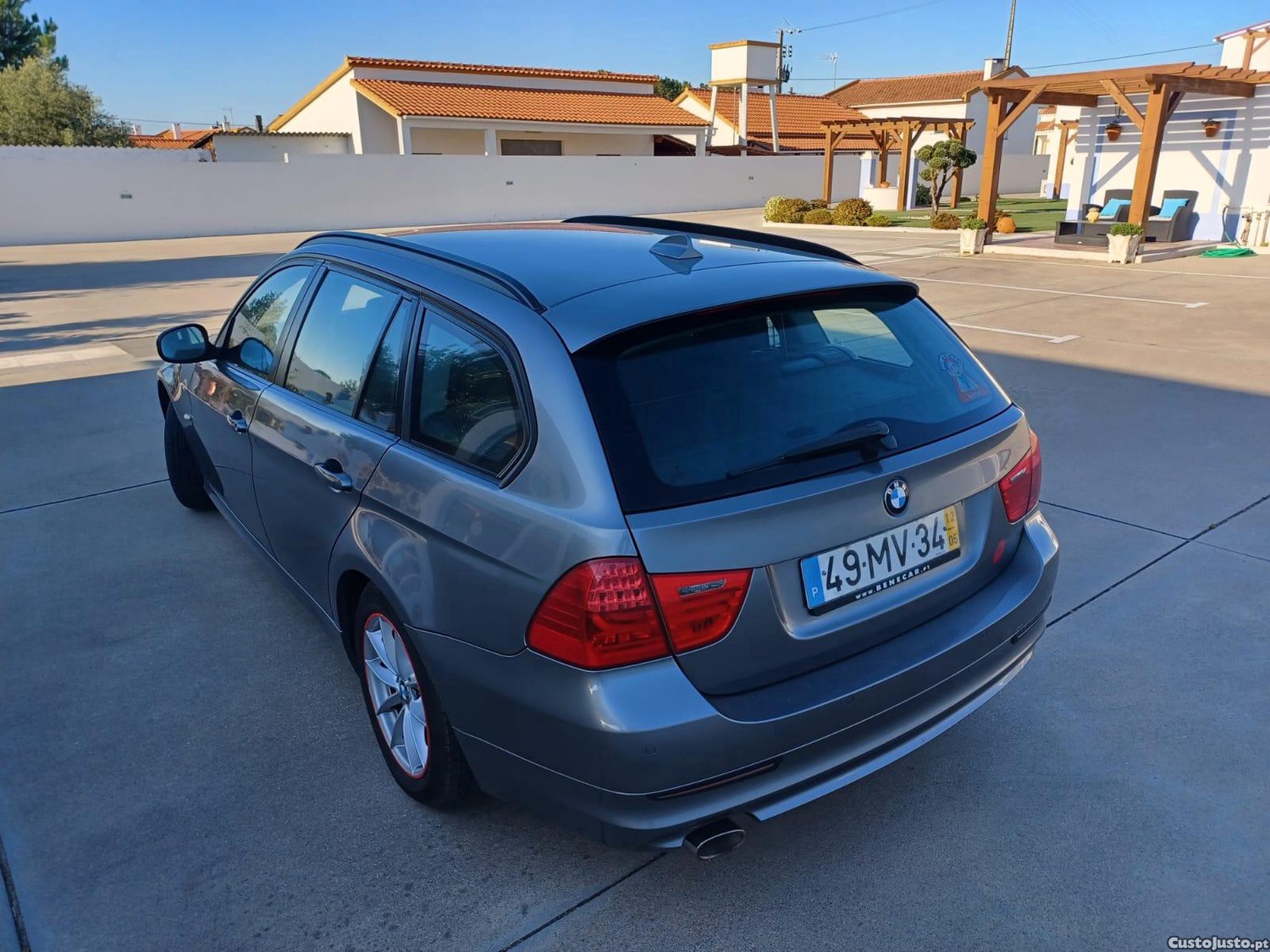 BMW 318 Touring — fotografia 7