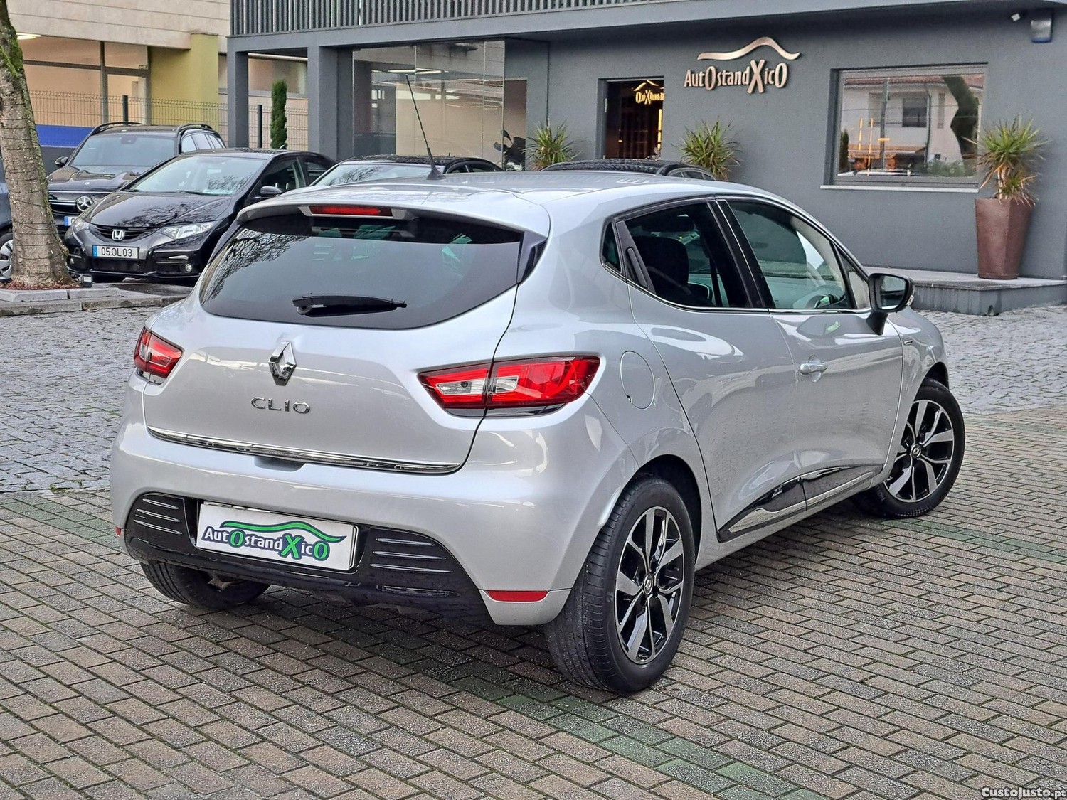 Renault Clio 0.9 TCe Limited Bi-Fuel — fotografia 25
