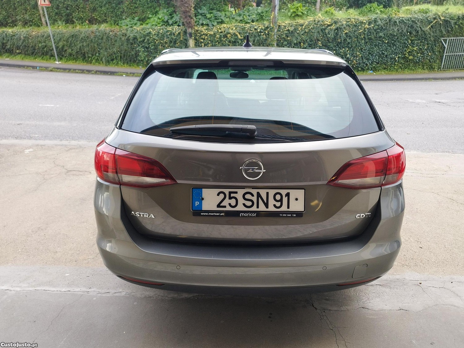 Opel Astra 1.6 cdti sports tourer business — fotografia 9