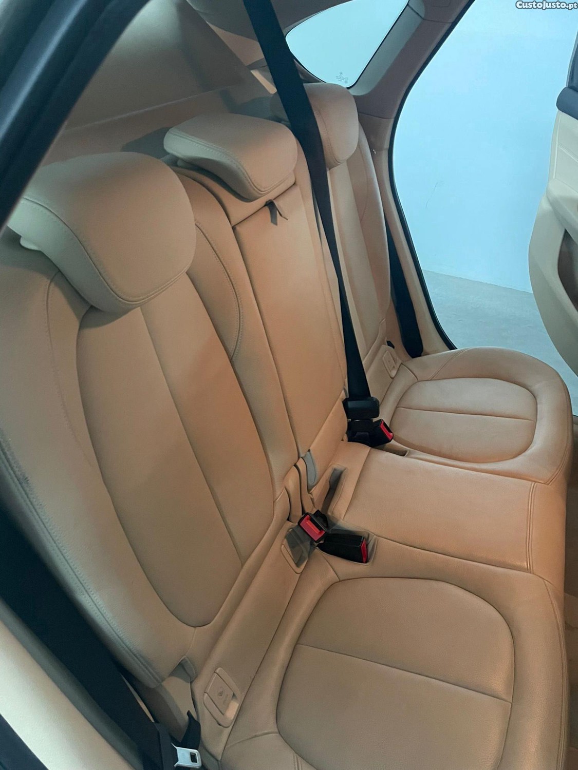 BMW 216 Active Tourer — fotografia 5