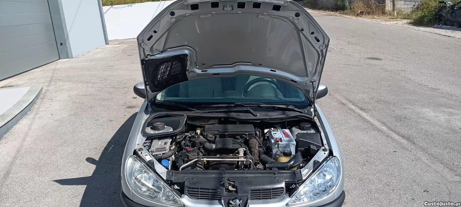 Peugeot 206 1.4 HDI 2 LUG — fotografia 3