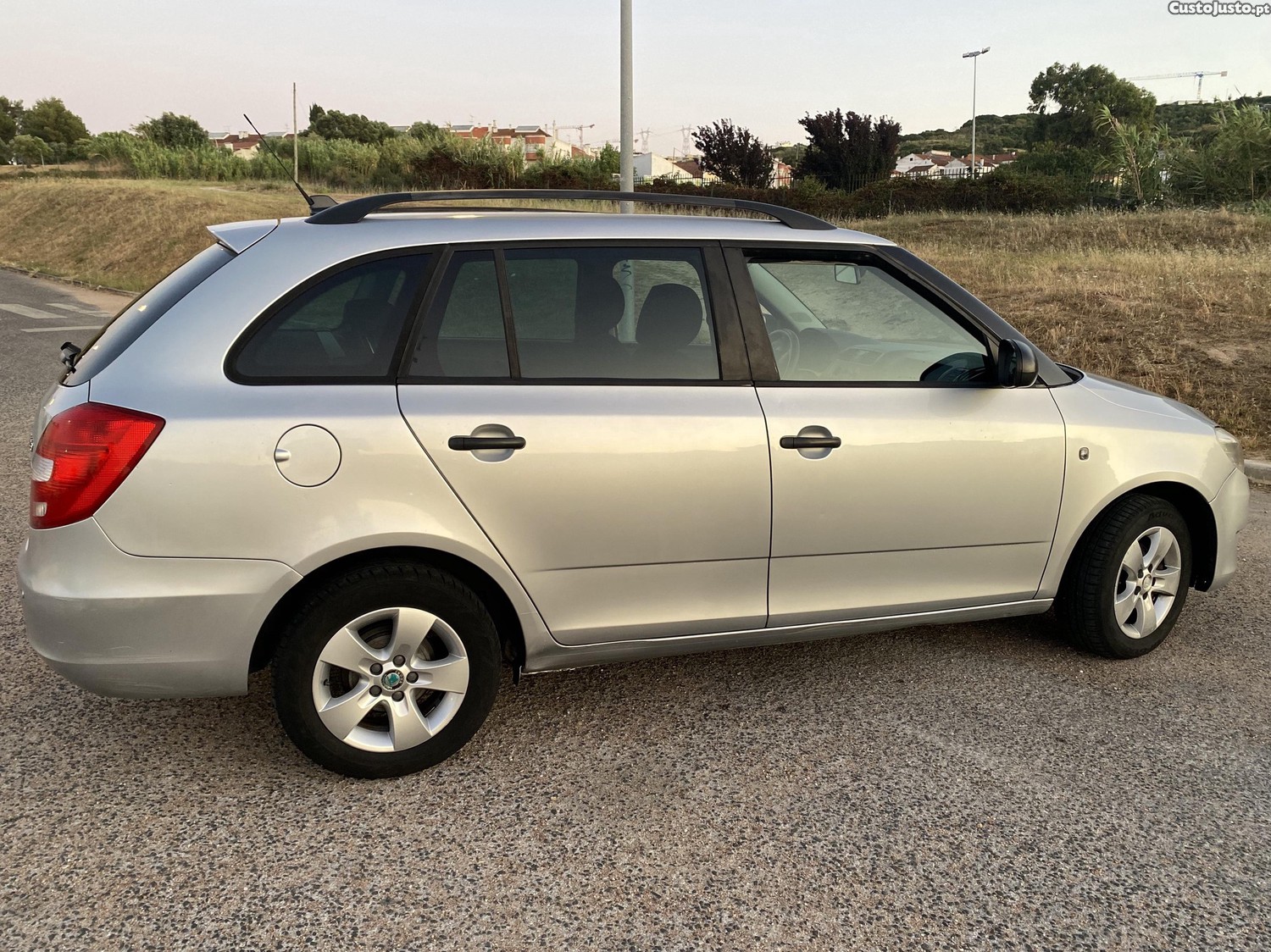 Skoda Fabia Family — fotografia 8