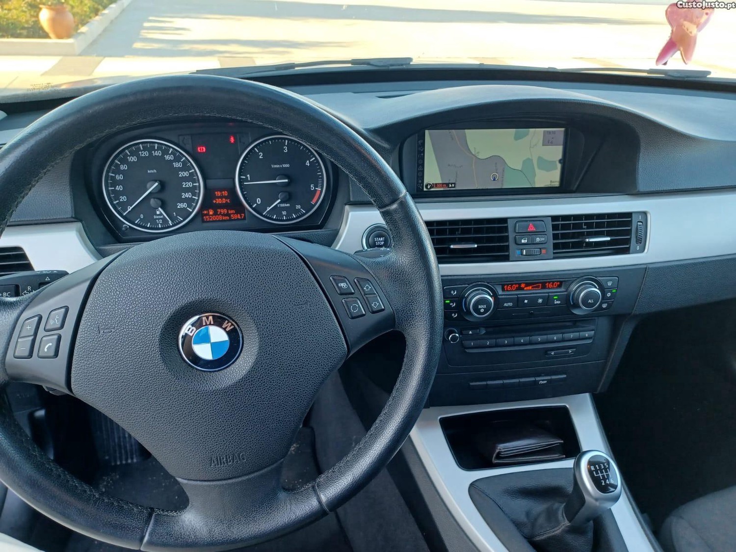 BMW 318 Touring — fotografia 6
