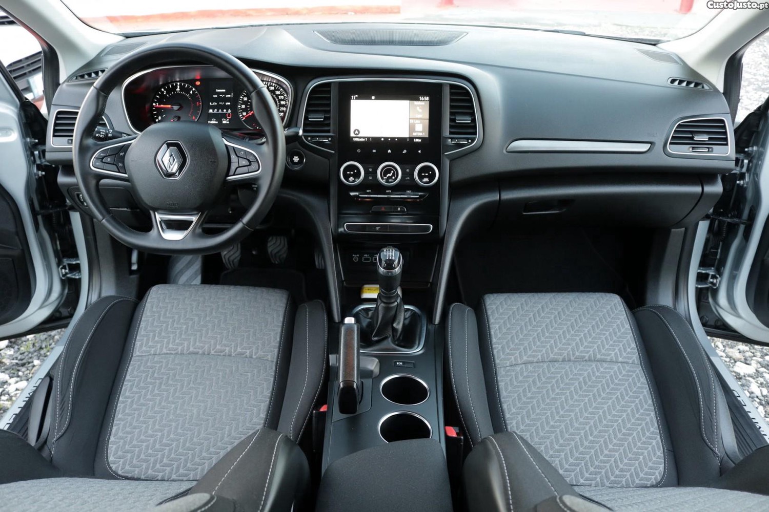 Renault Mégane 1.5 Blue DCI Limited 115cv — fotografia 34