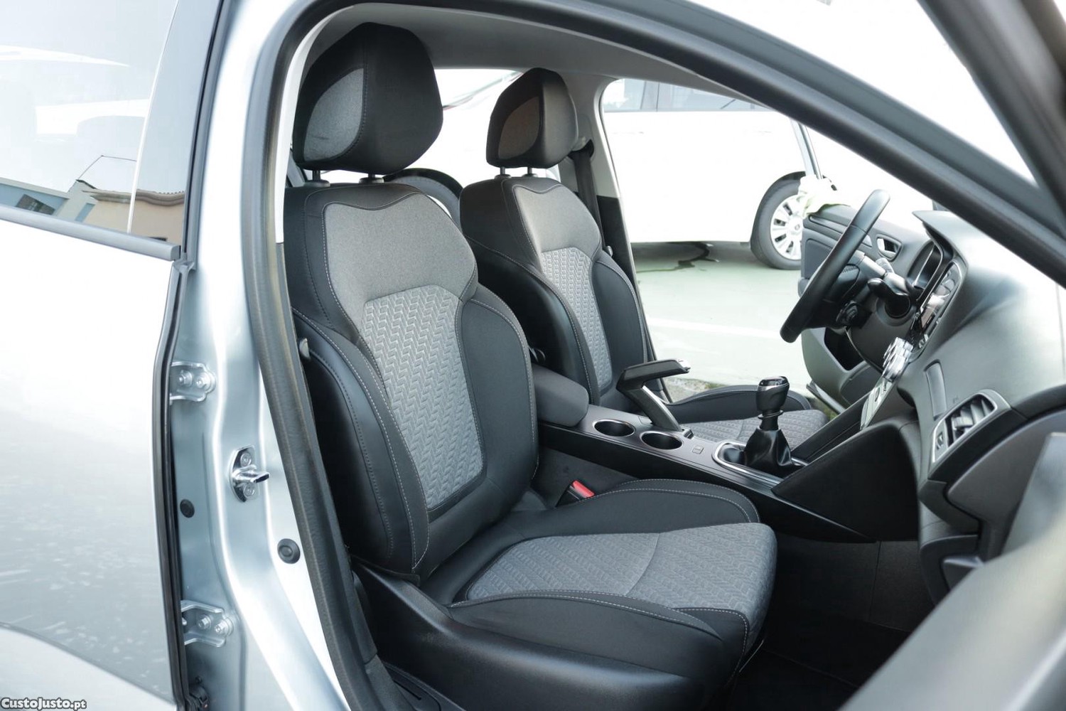 Renault Mégane 1.5 Blue DCI Limited 115cv — fotografia 40