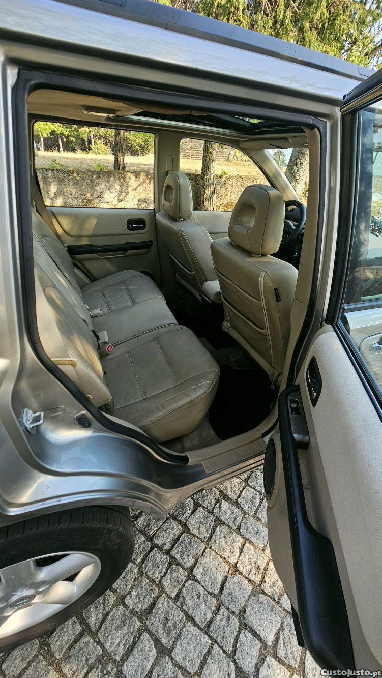Nissan X-Trail 4 WD - 2.2 Disel — fotografia 10