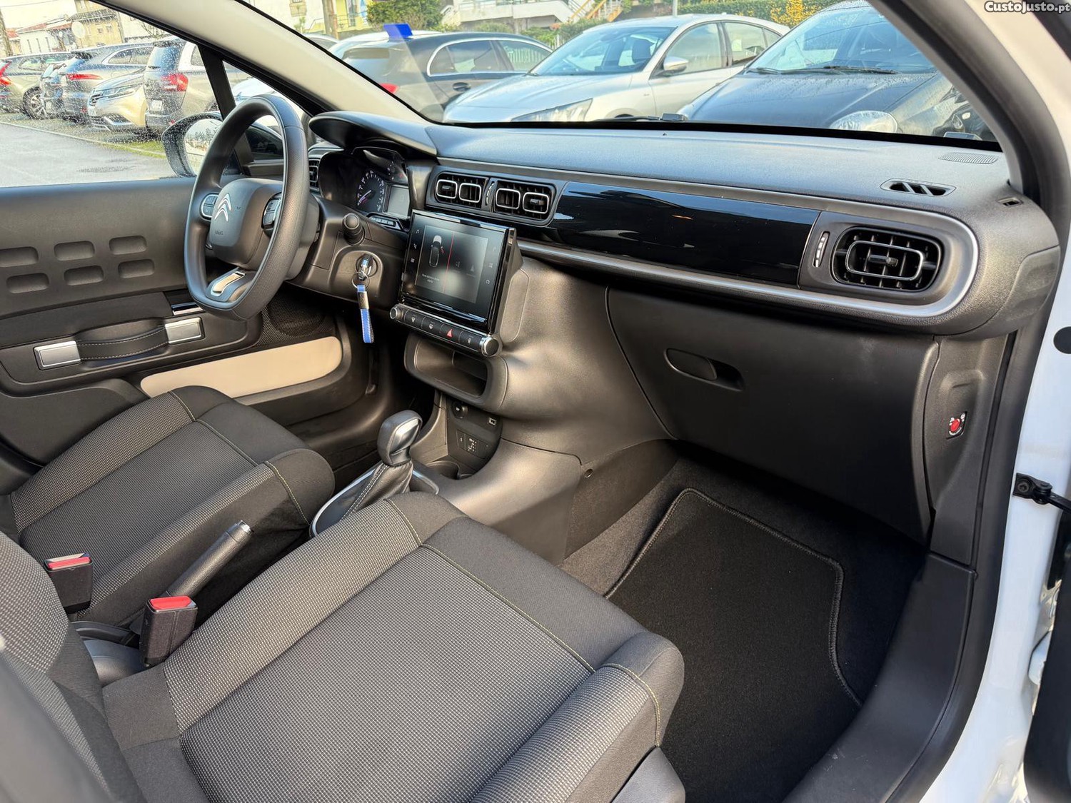 Citroën C3 1.2 PureTech Max EAT6 — fotografia 9