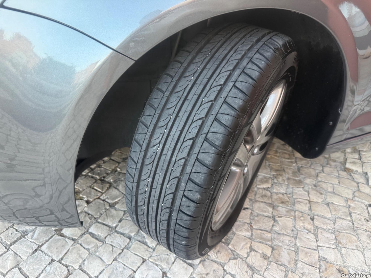 Volkswagen Golf Plus 1.6 Tdi 130 / Mês — fotografia 8