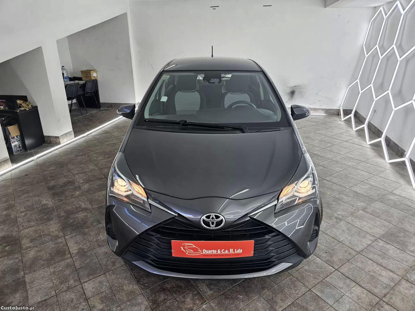 Toyota Yaris 1.0 vvt-i comfort — fotografia 21