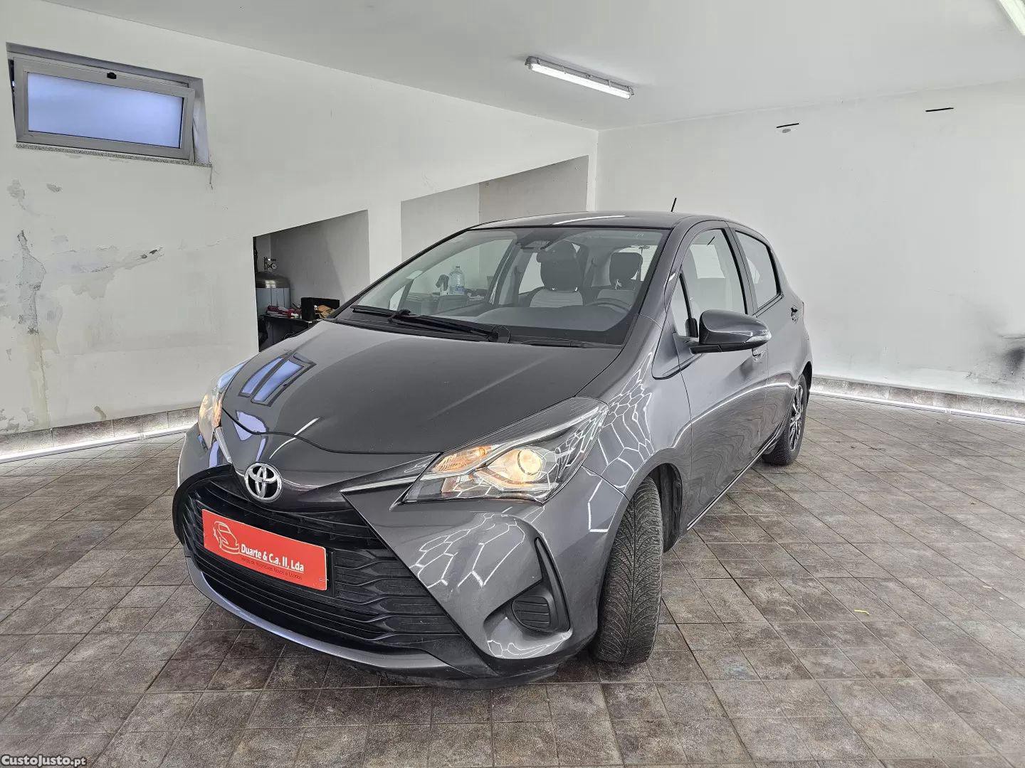 Toyota Yaris 1.0 vvt-i comfort — fotografia 16
