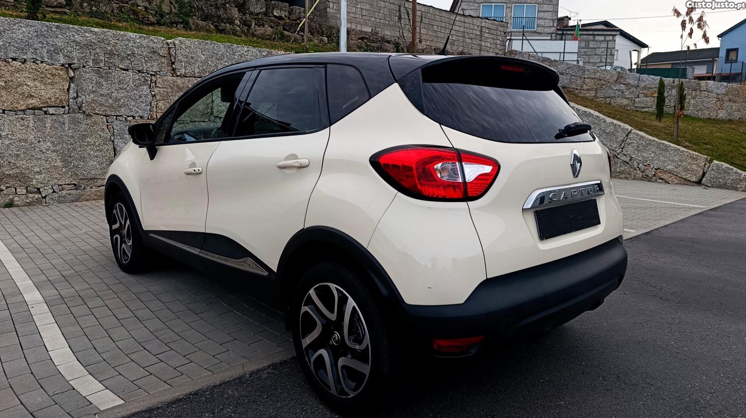 Renault Captur Caixa automática — fotografia 7