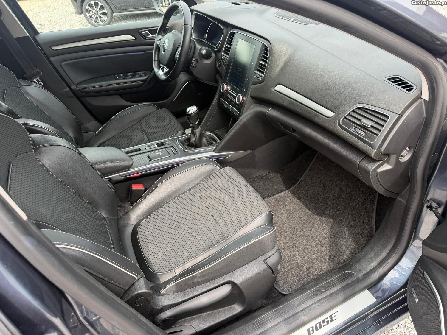 Renault Mégane Sport Tourer 1.5 dCi Bose Edition — fotografia 4