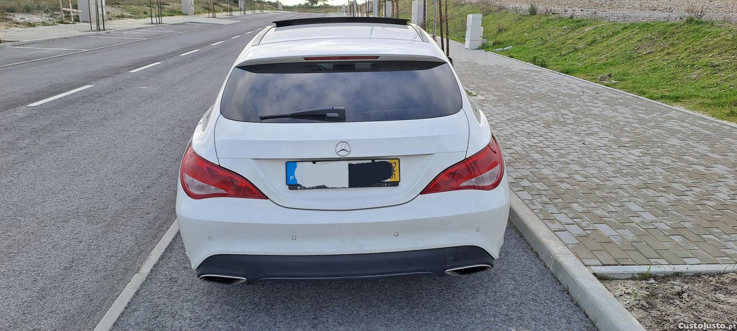 Mercedes-Benz CLA 180 Shooting Brake — fotografia 3
