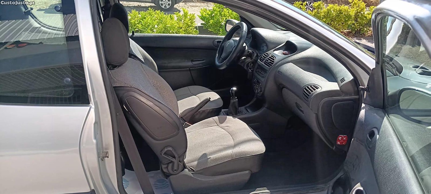 Peugeot 206 1.4 HDI 2 LUG — fotografia 7