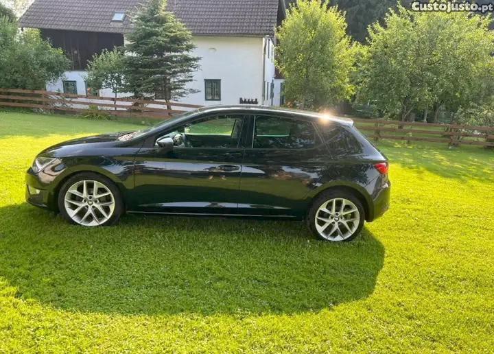 SEAT Leon 2.0 TDI FR 5F — fotografia 9