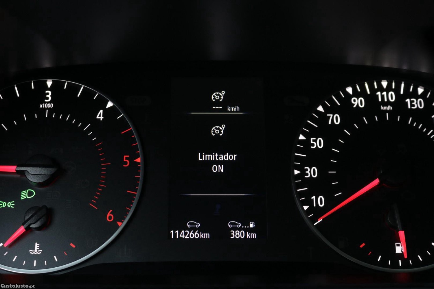 Renault Mégane 1.5 Blue DCI Limited 115cv — fotografia 18
