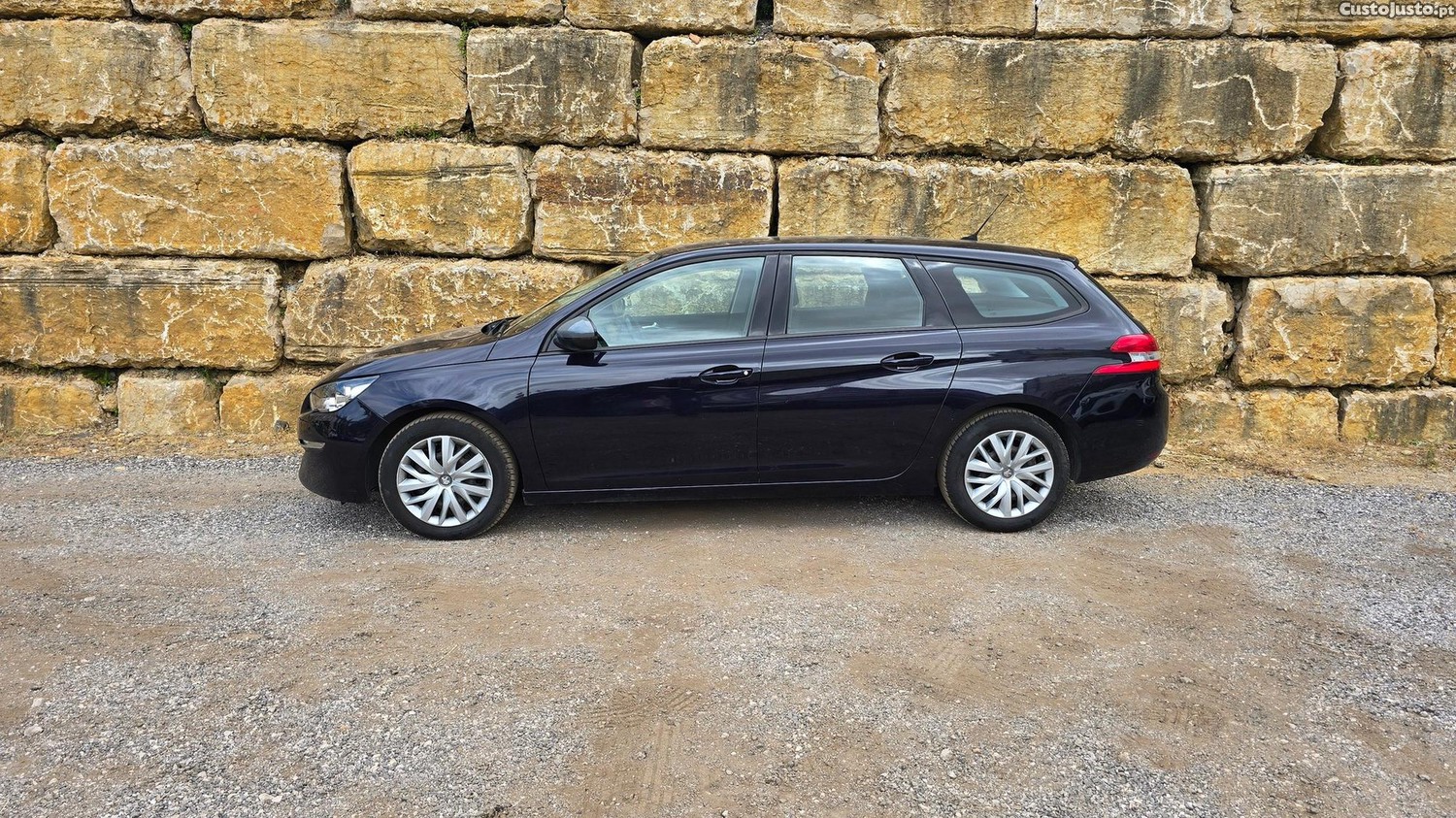 Peugeot 308 SW 1.6 BlueHDi Access — fotografia 28
