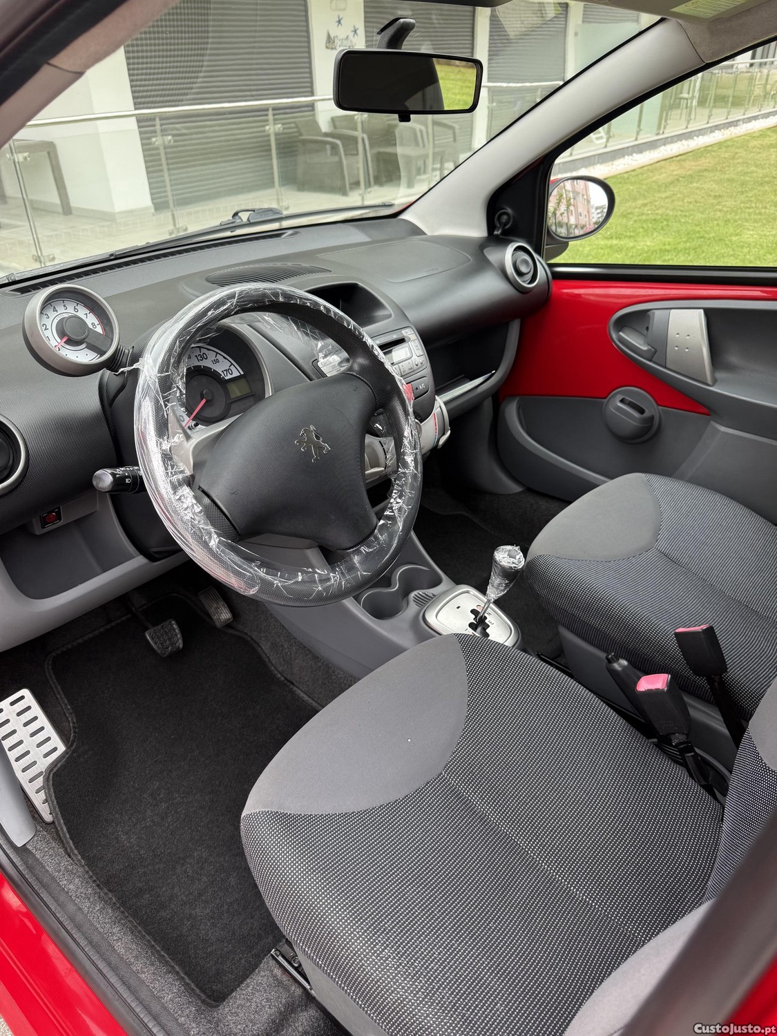 Peugeot 107 Automático Nacional125 mil kmC/ Histórico — fotografia 9