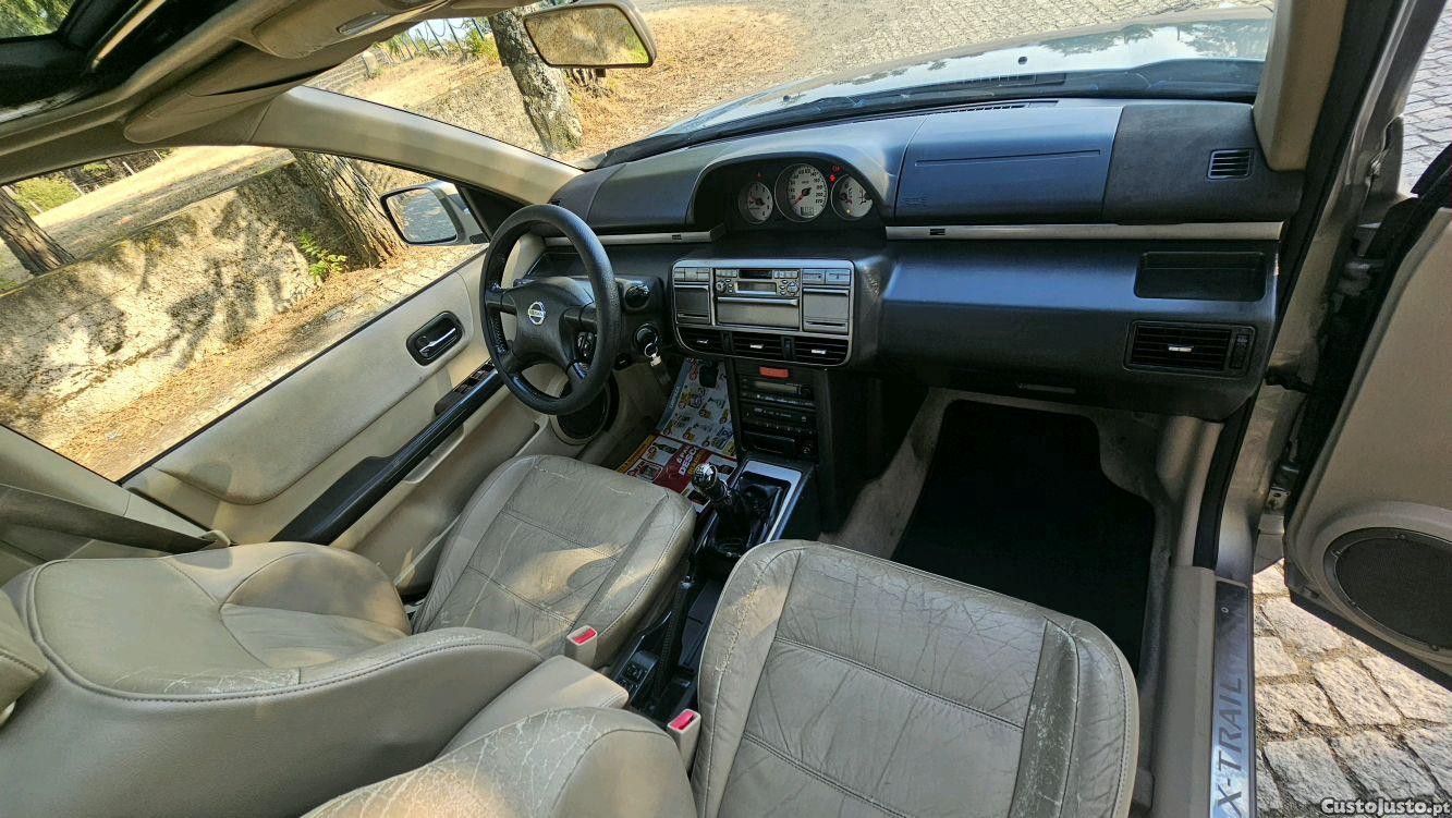 Nissan X-Trail 4 WD - 2.2 Disel — fotografia 8