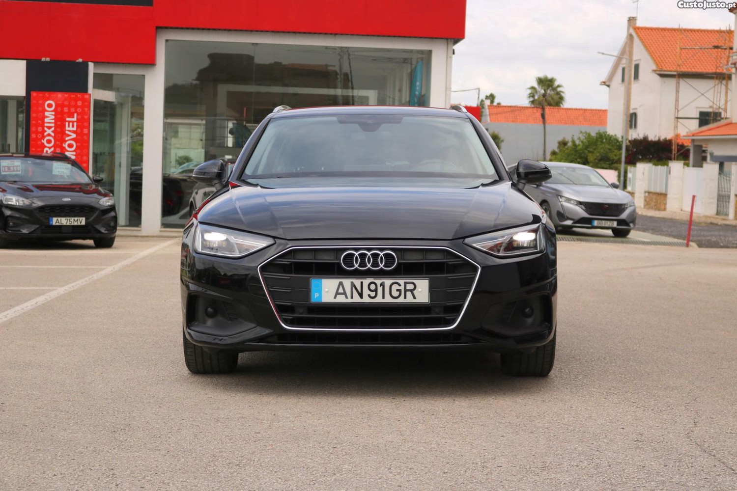 Audi A4 Avant 30 TDI S Tronic 136cv — fotografia 57