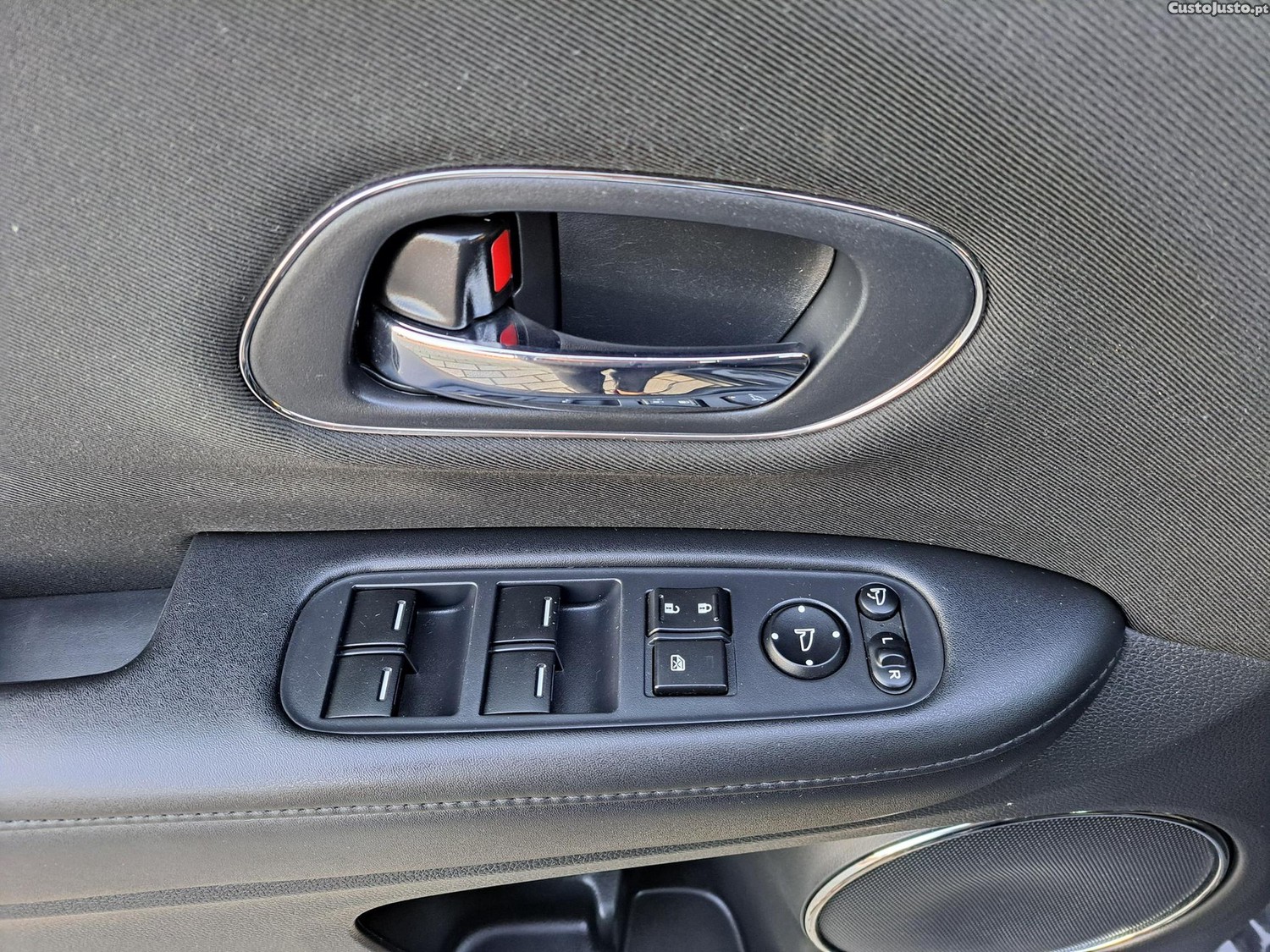 Honda HR-V 1.6 i-DTEC Elegance+Connect Navi - 19 — photo 4