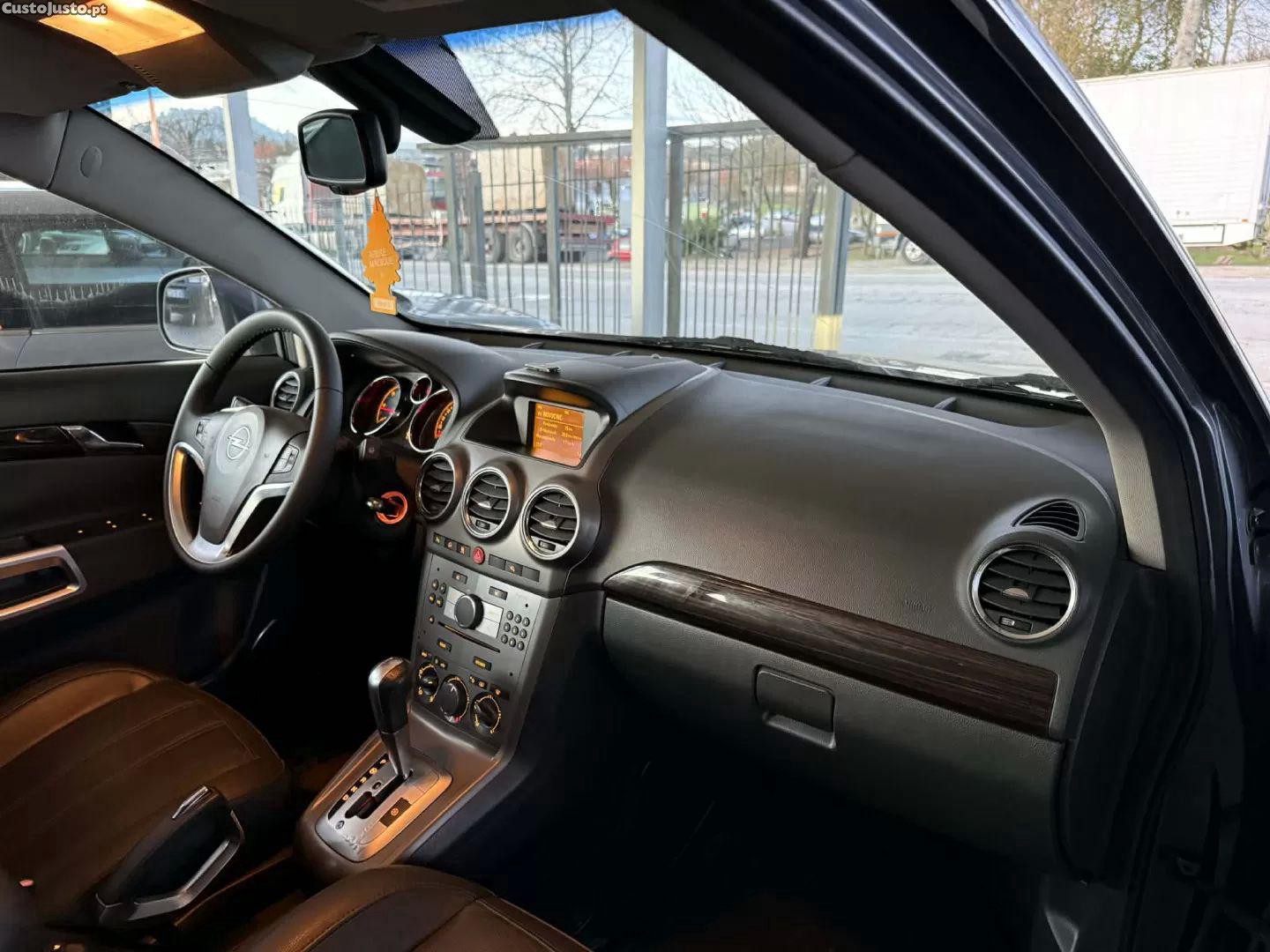 Opel Antara 2.0 cdti active-select — fotografia 2
