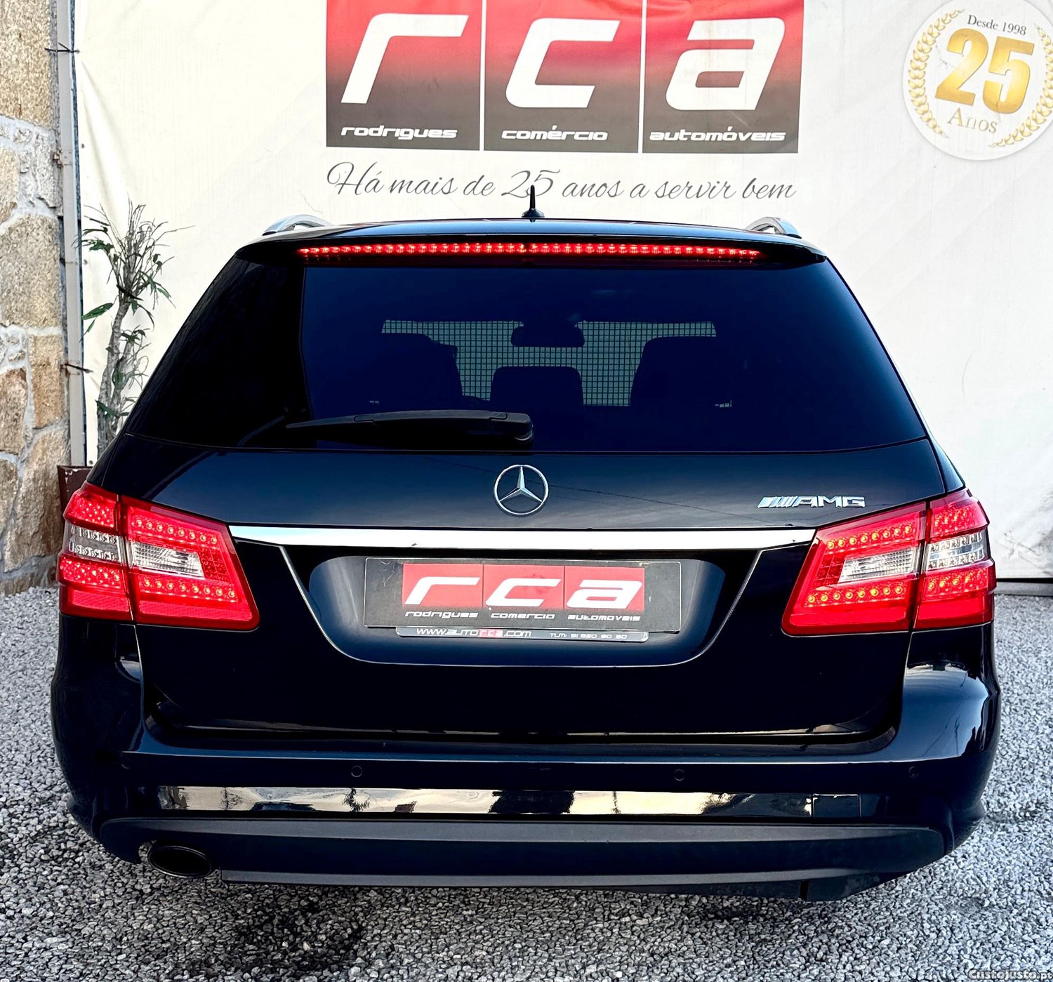 Mercedes-Benz E 250 AMG cx.7G Tronic — fotografia 18