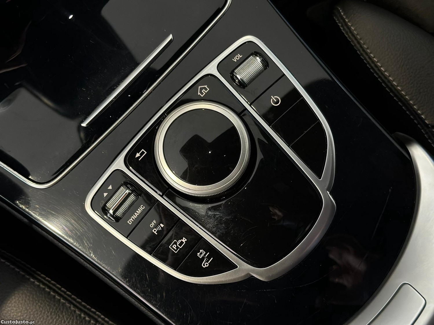 Mercedes-Benz C 300 de AMG Line — fotografia 5