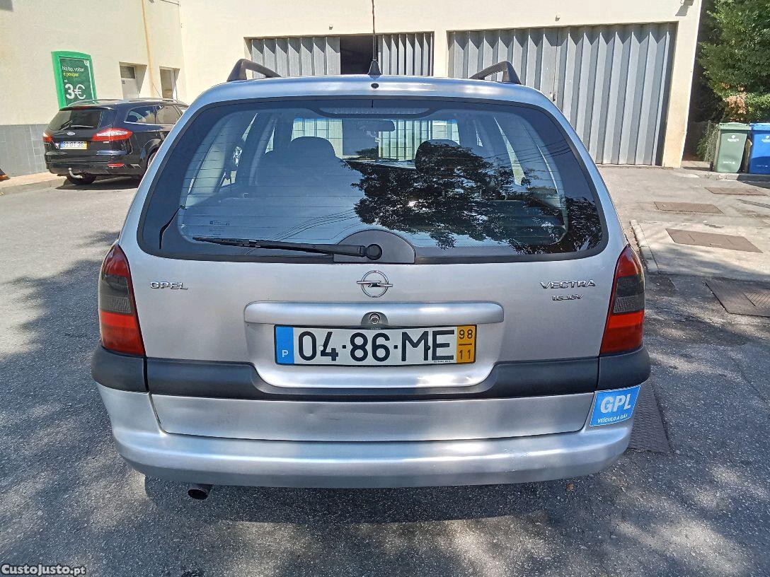 Opel Vectra 1.6c 16v gasolina e GPL — fotografia 8
