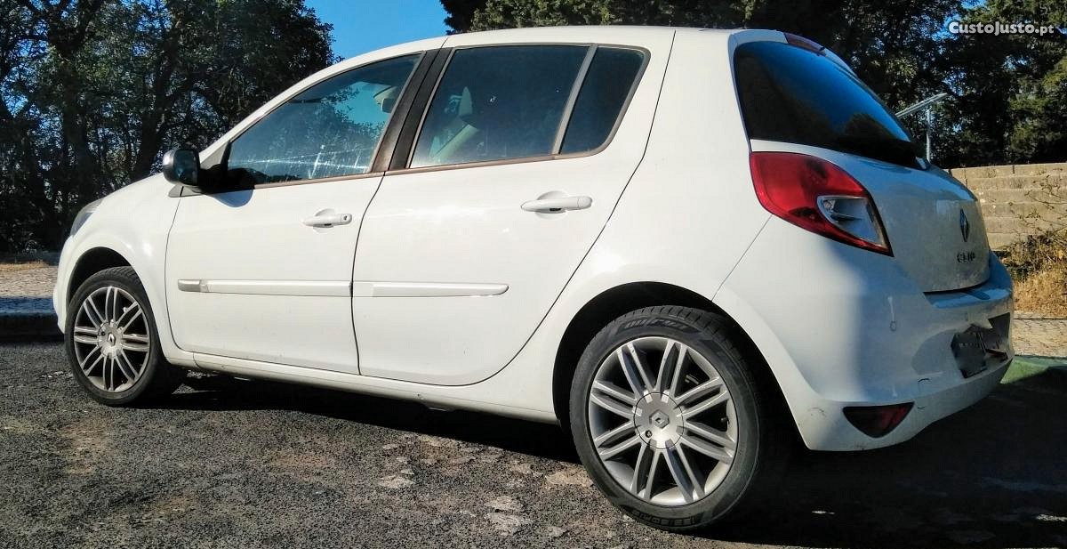 Renault Clio Dynamique S Edition c/ GPS — fotografia 3