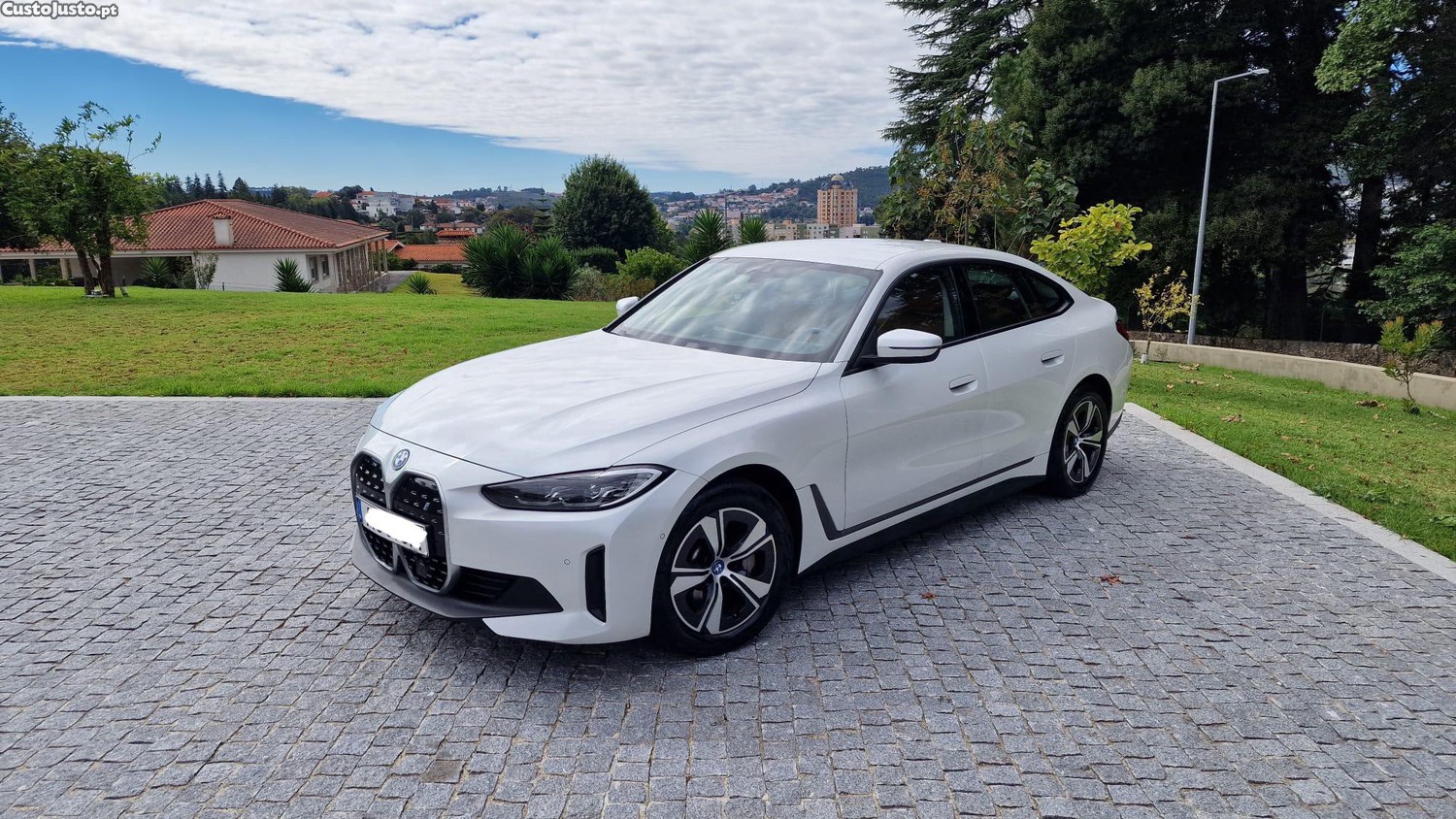 BMW i4 eDrive40 — fotografia 3