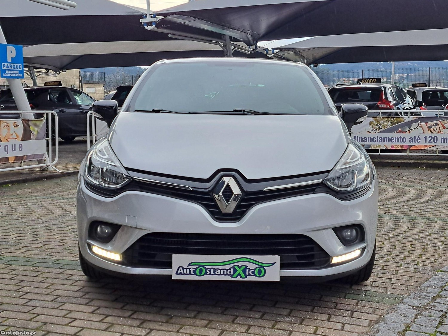 Renault Clio 0.9 TCe Limited Bi-Fuel — fotografia 4