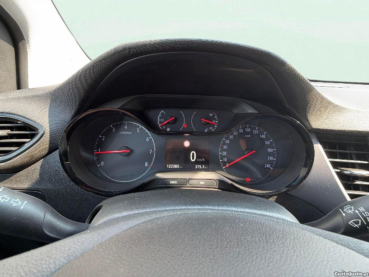 Opel Crossland X 1.2 S&S Edition — fotografia 7