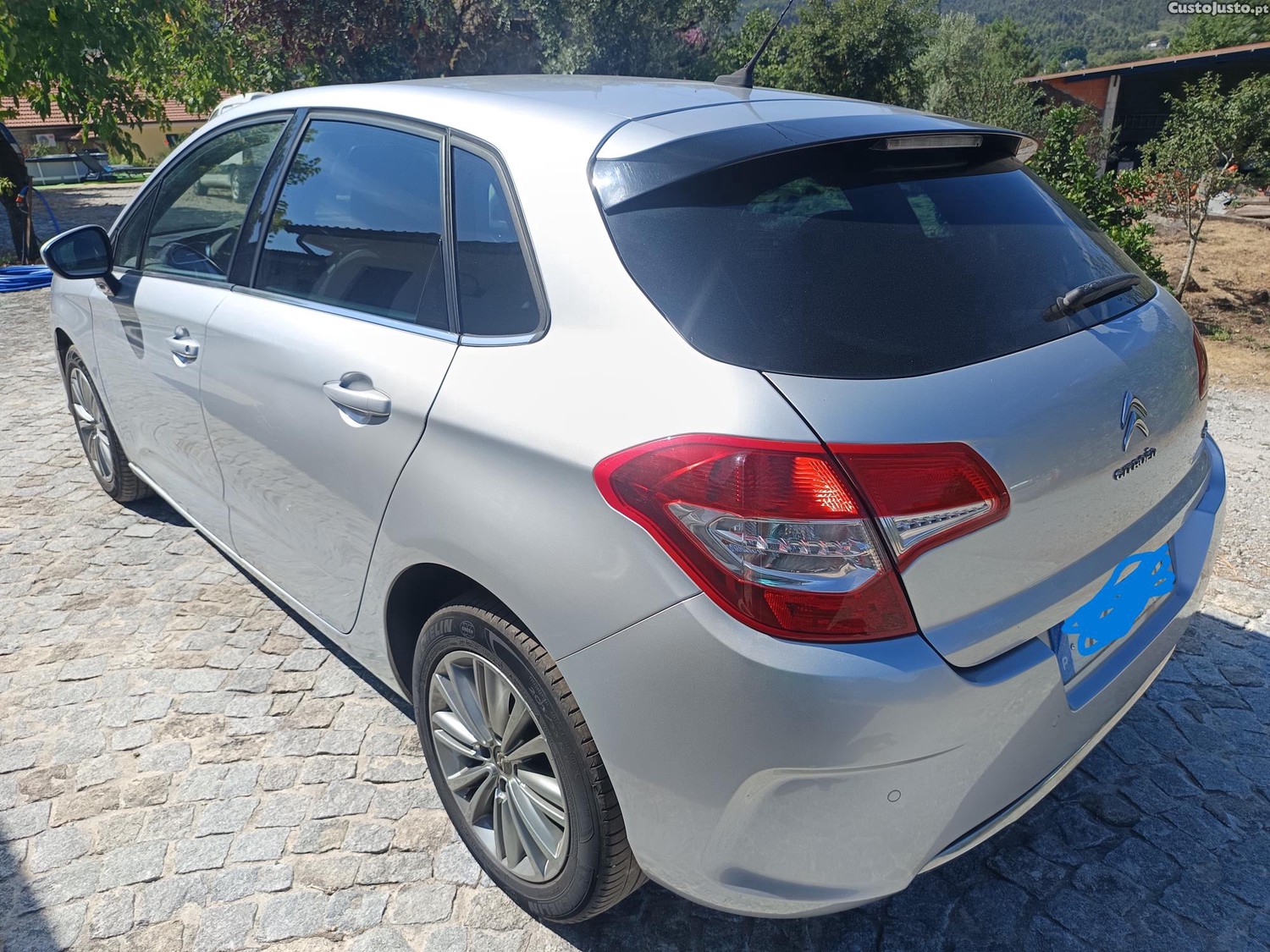 Citroën C4 — fotografia 8