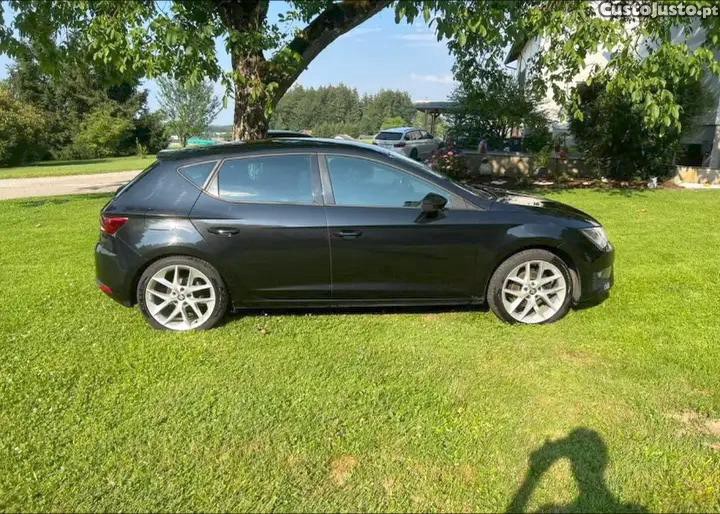 SEAT Leon 2.0 TDI FR 5F — fotografia 10