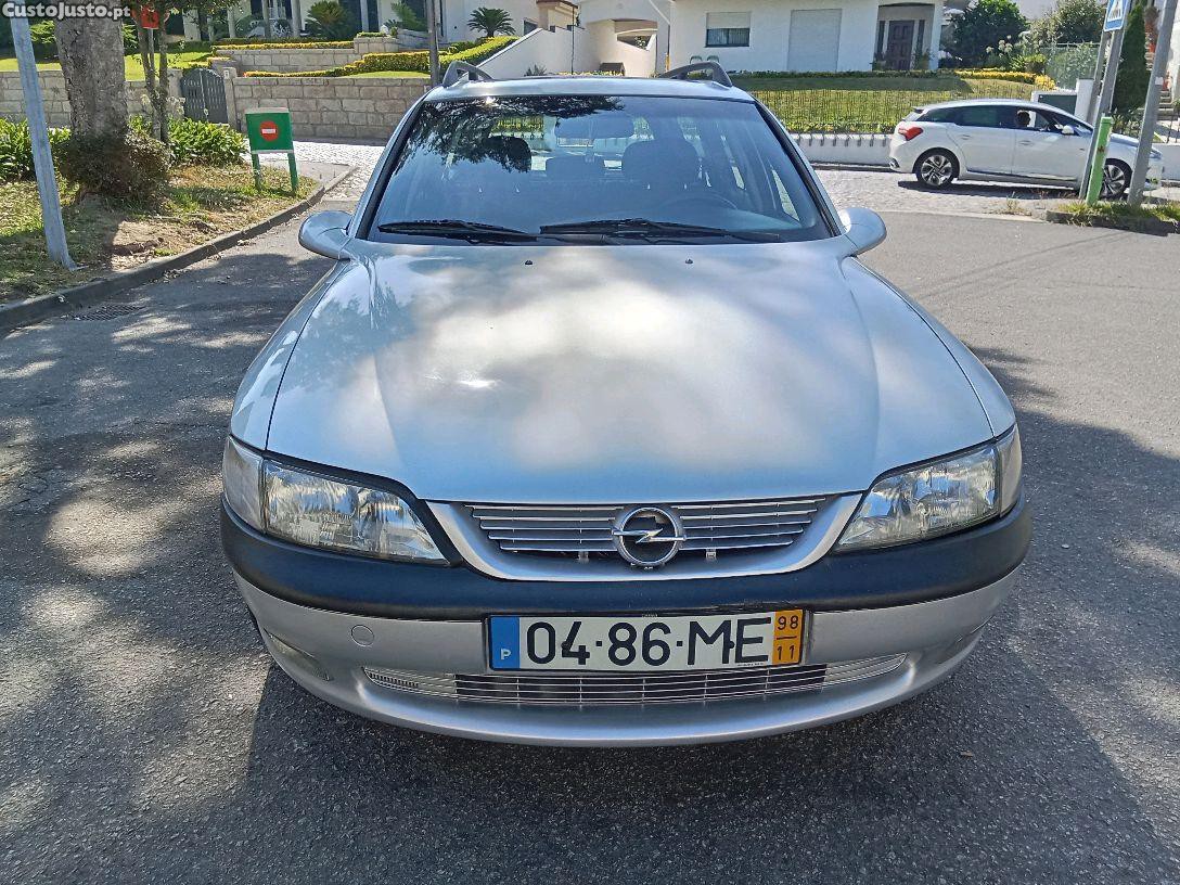 Opel Vectra 1.6c 16v gasolina e GPL — fotografia 7