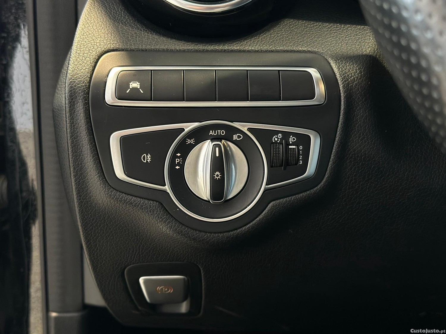 Mercedes-Benz C 300 de AMG Line — fotografia 14