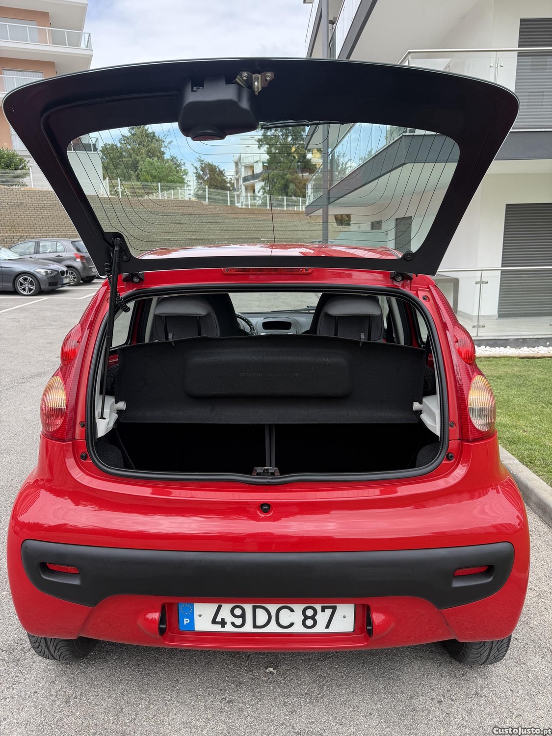 Peugeot 107 Automático Nacional125 mil kmC/ Histórico — fotografia 4