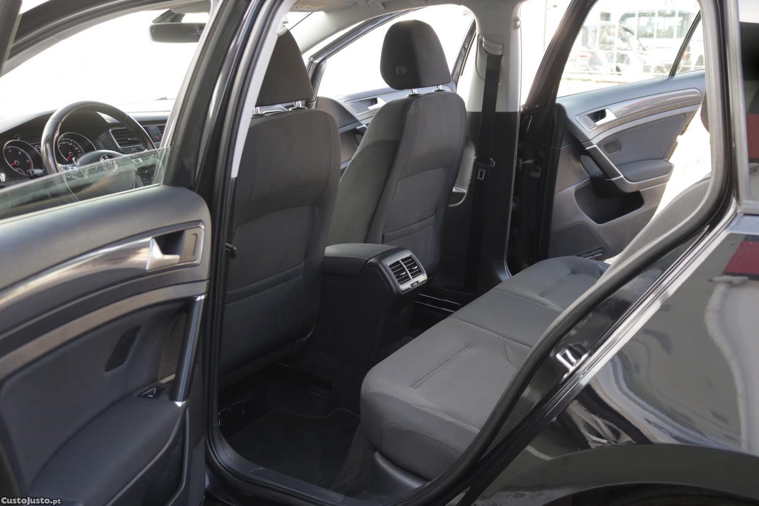 Volkswagen Golf Variant 1.6 TDI Confortline 115cv — fotografia 38