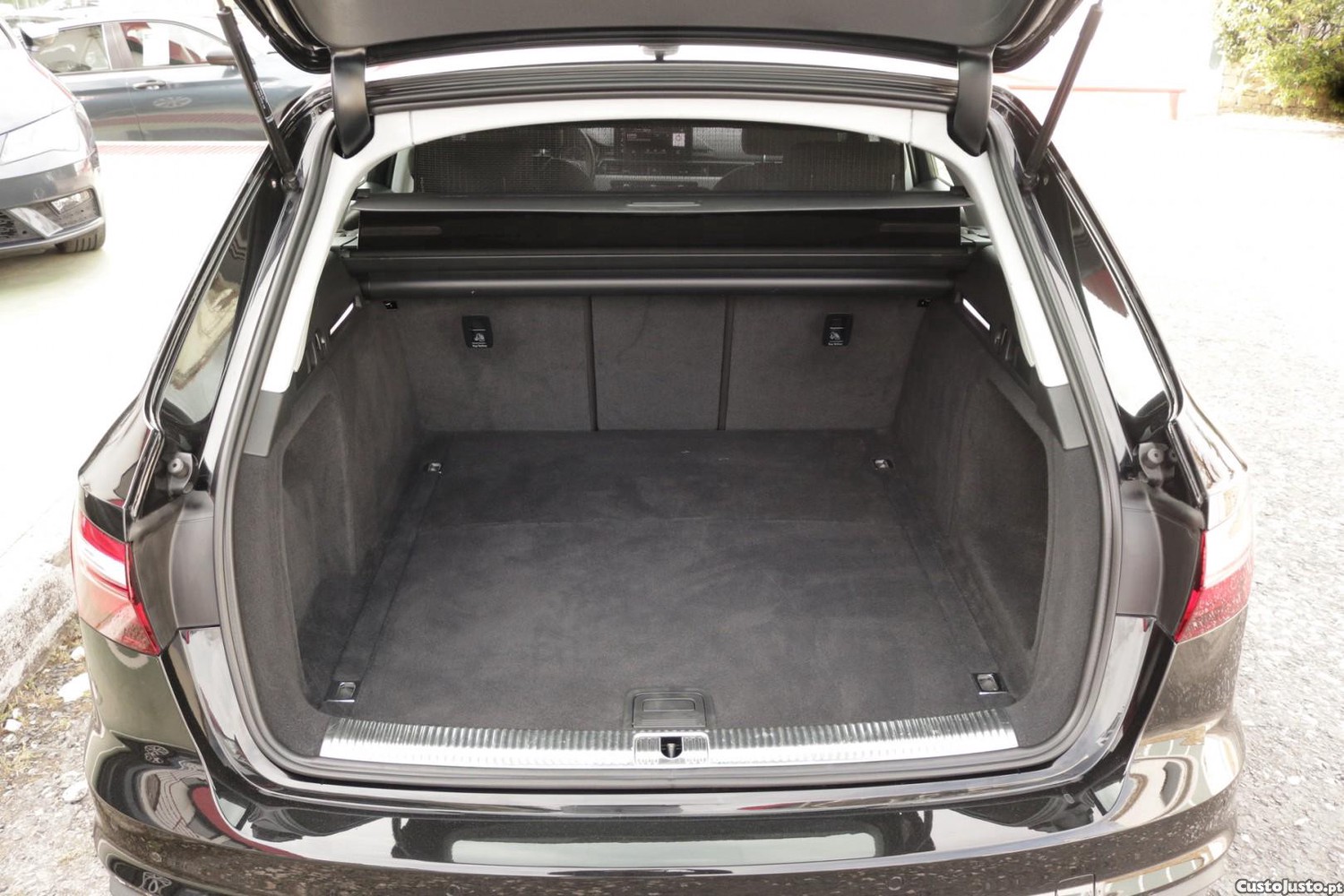Audi A4 Avant 30 TDI S Tronic 136cv — fotografia 46