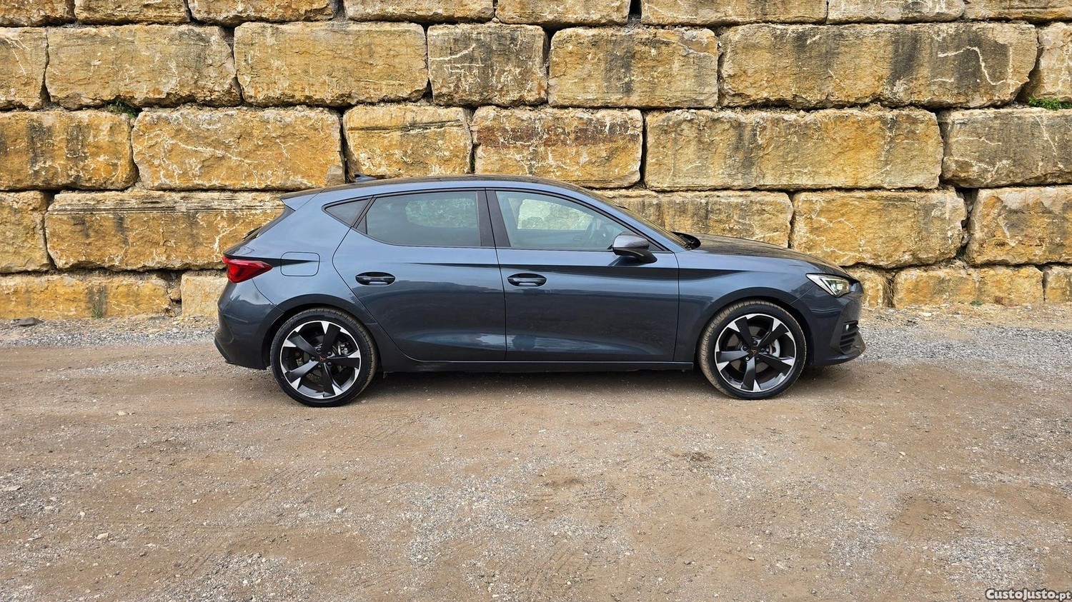 CUPRA Leon 1.4 e-Hybrid DSG — fotografia 27