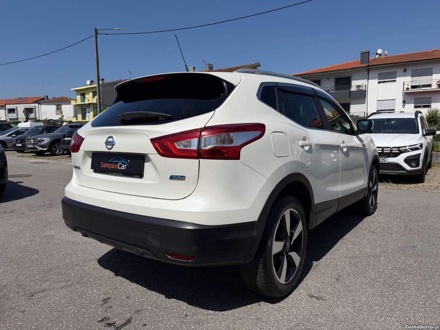 Nissan Qashqai 1.5 dCi N-Connecta 18 — photo 4