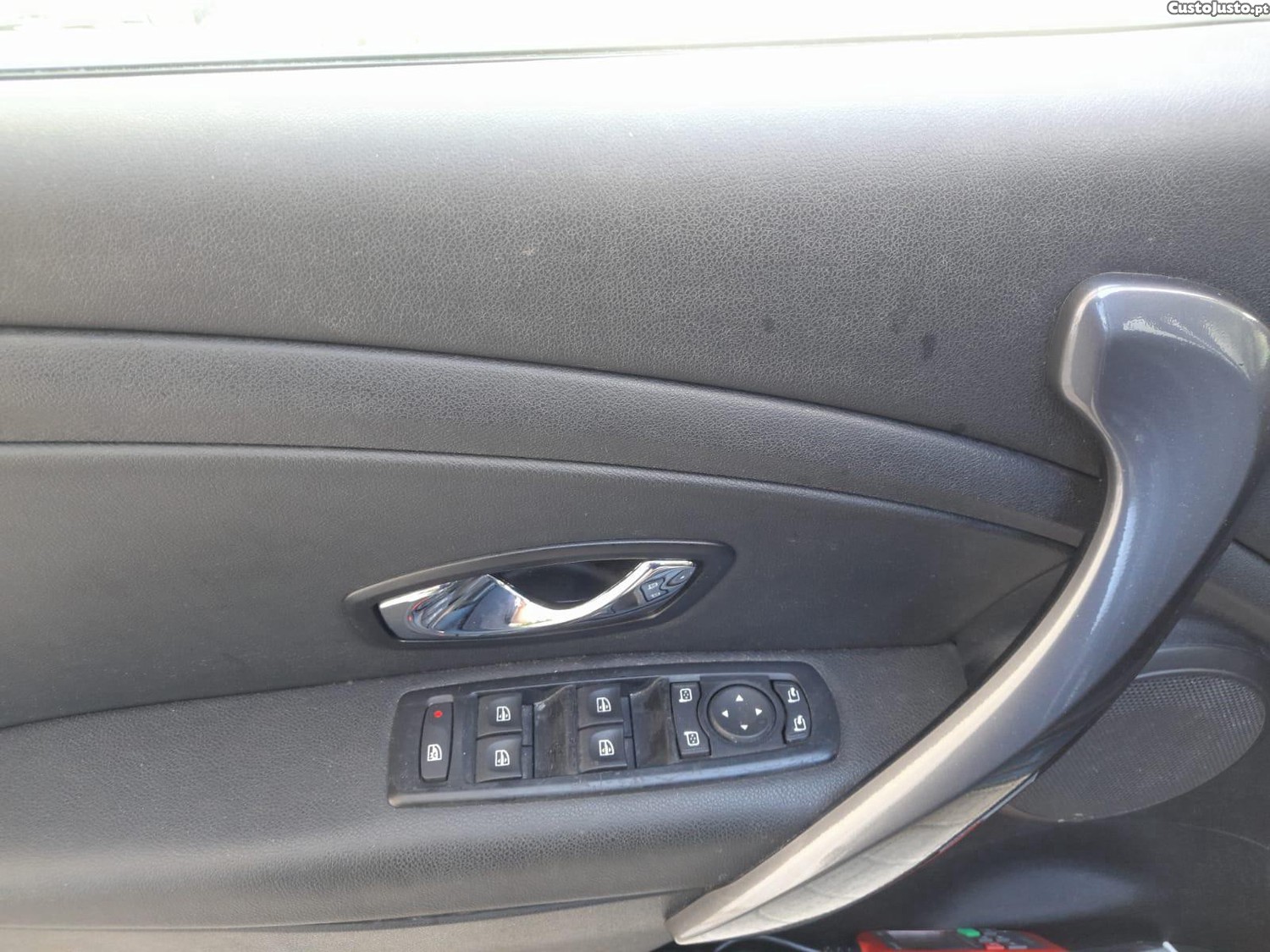 Renault Mégane Grandtour 1.5 dCi 95 ch — fotografia 3