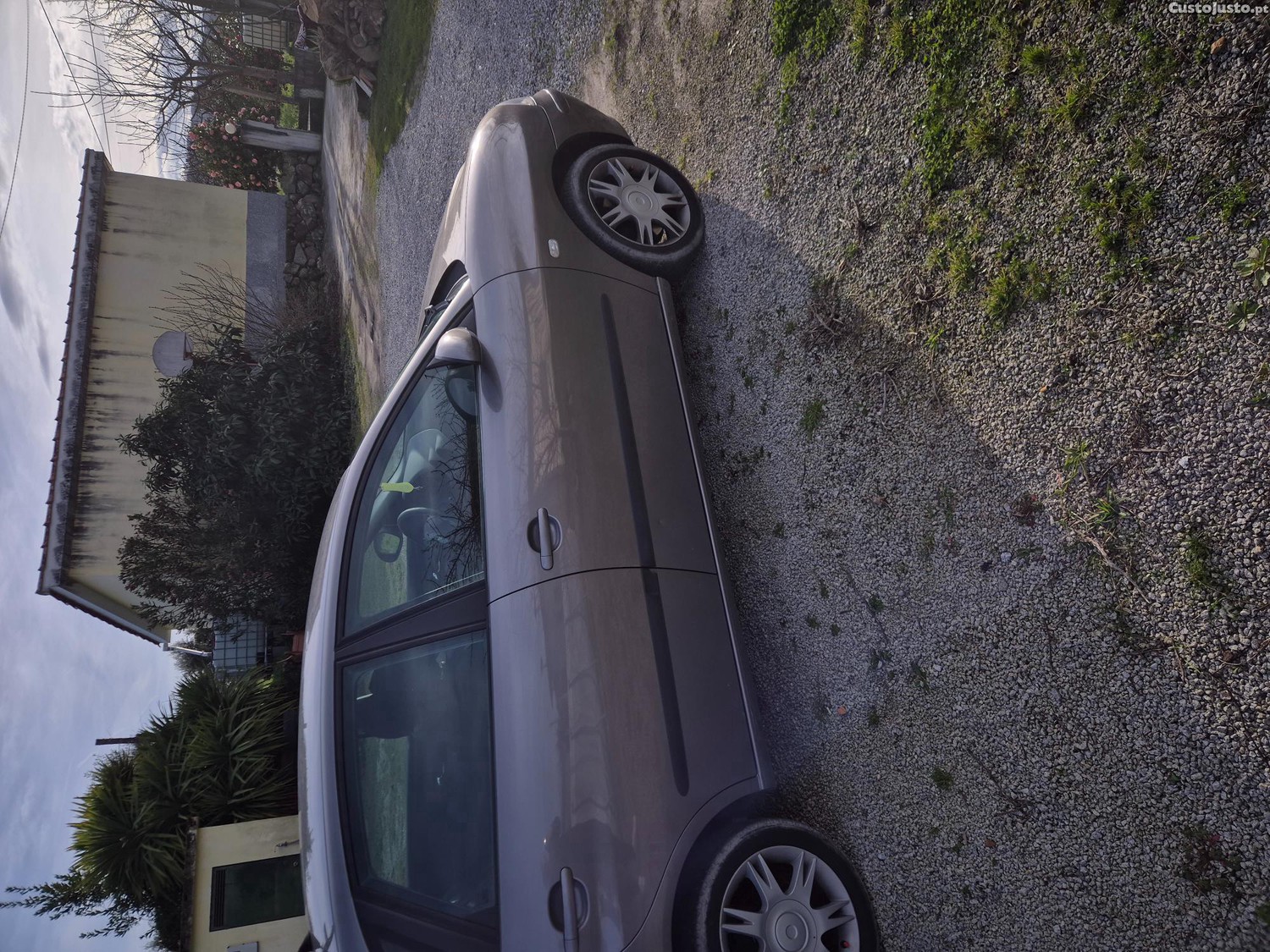 SEAT Cordoba 1400 tdi — fotografia 3