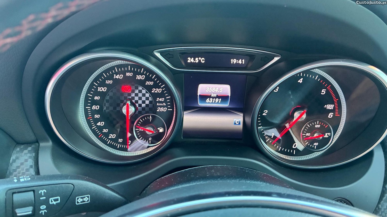 Mercedes-Benz A 180 180 D — fotografia 11